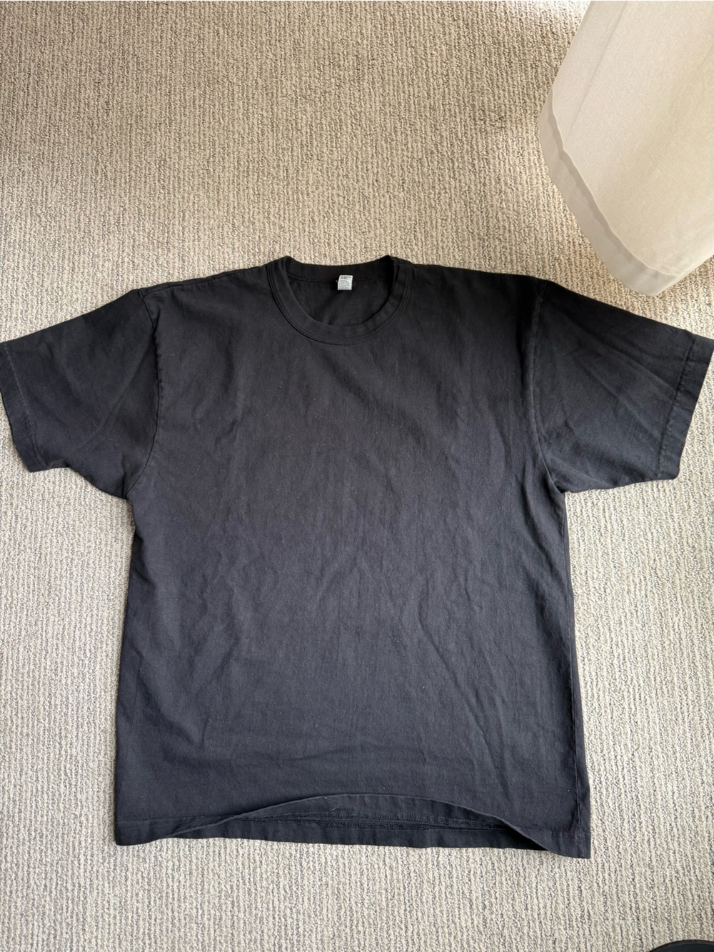 Men’s black tshirt